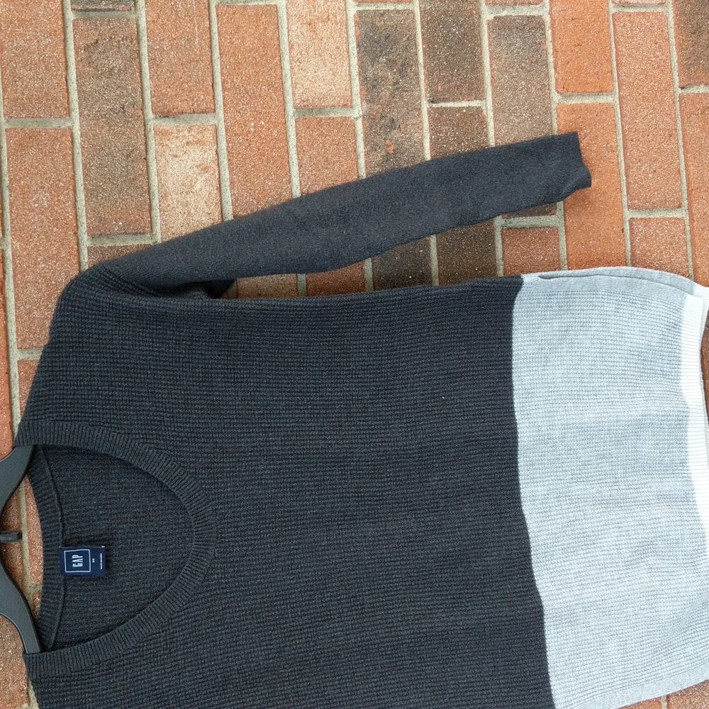 Gap Color Block Sweater Size Xs - image 3
